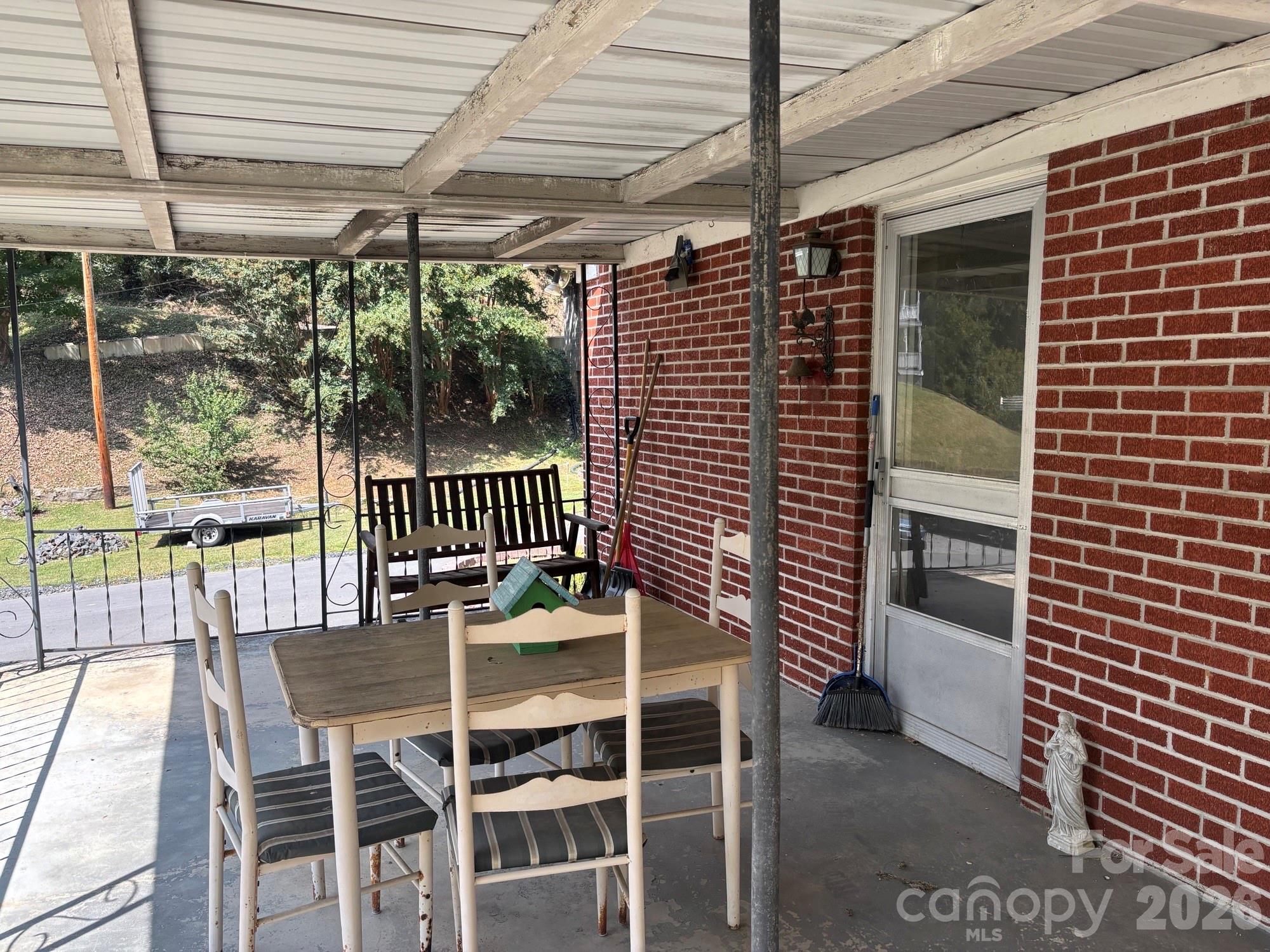 637 Toe Cane Road