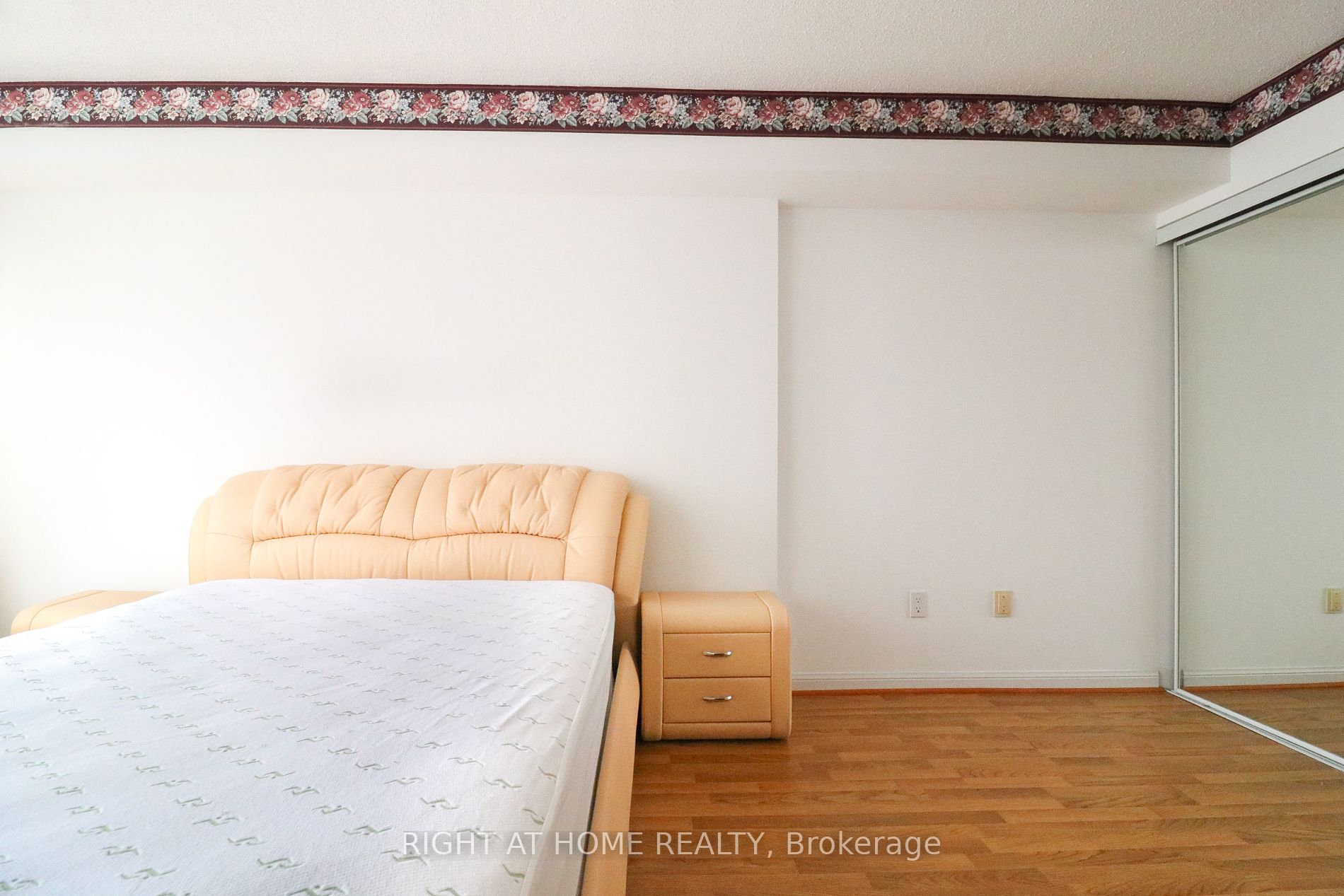 610 Bullock Dr 415