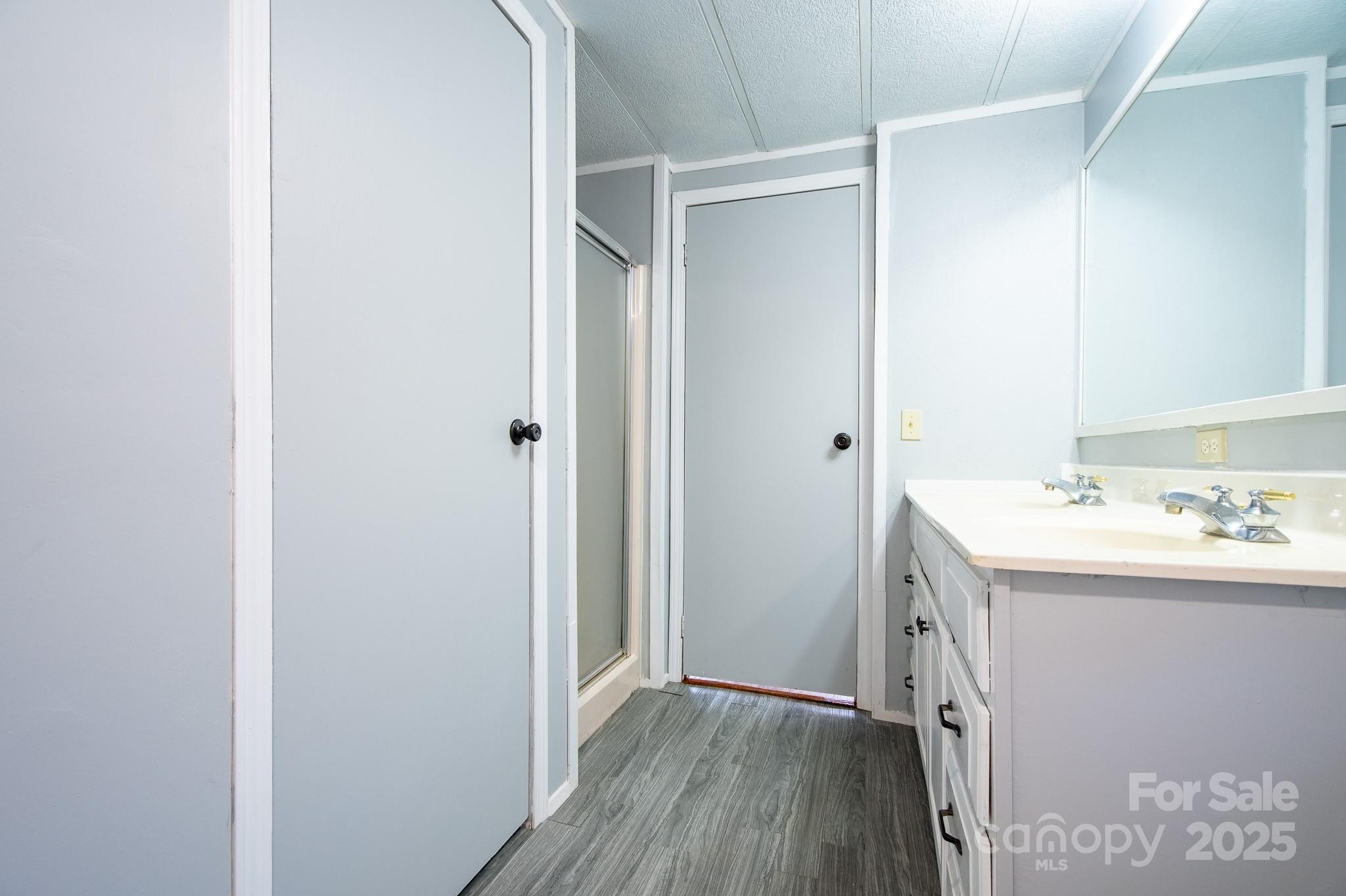 50 N Duncan Hill Lane