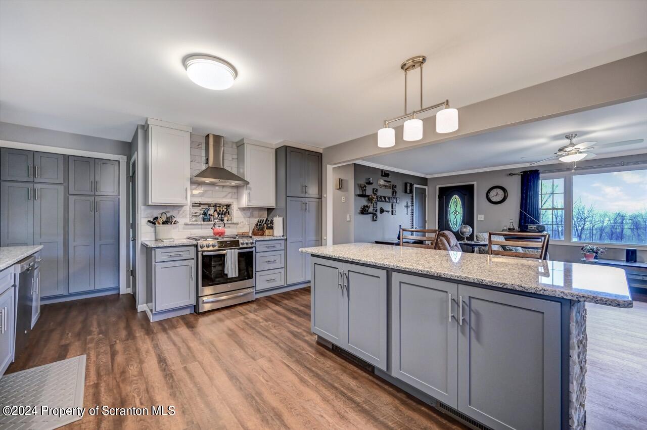 325 Schoolhouse Hill Road