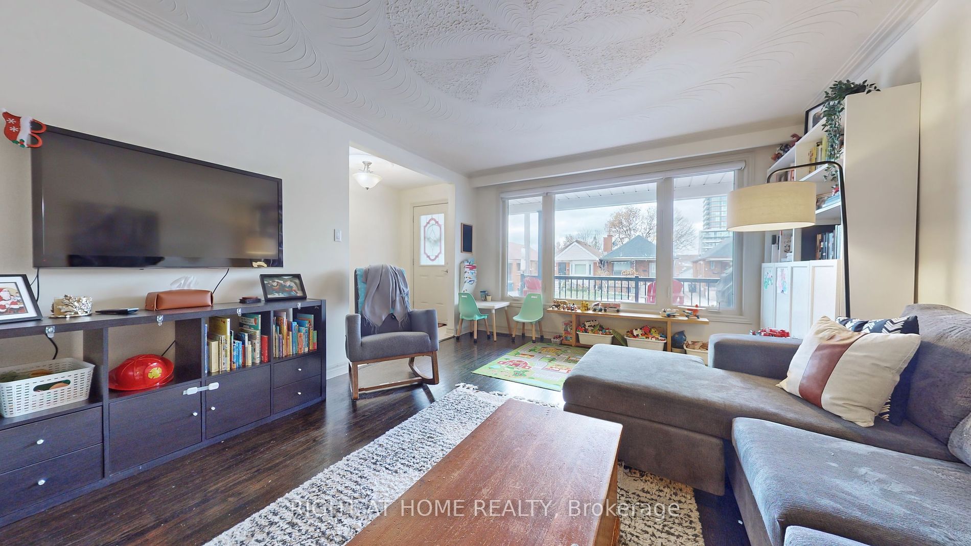 94 Belgravia Ave