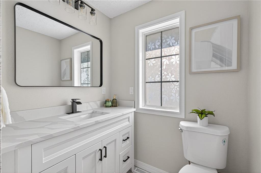 13606 Cypress Avenue