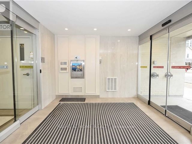 2490 Old Bronte Rd 721