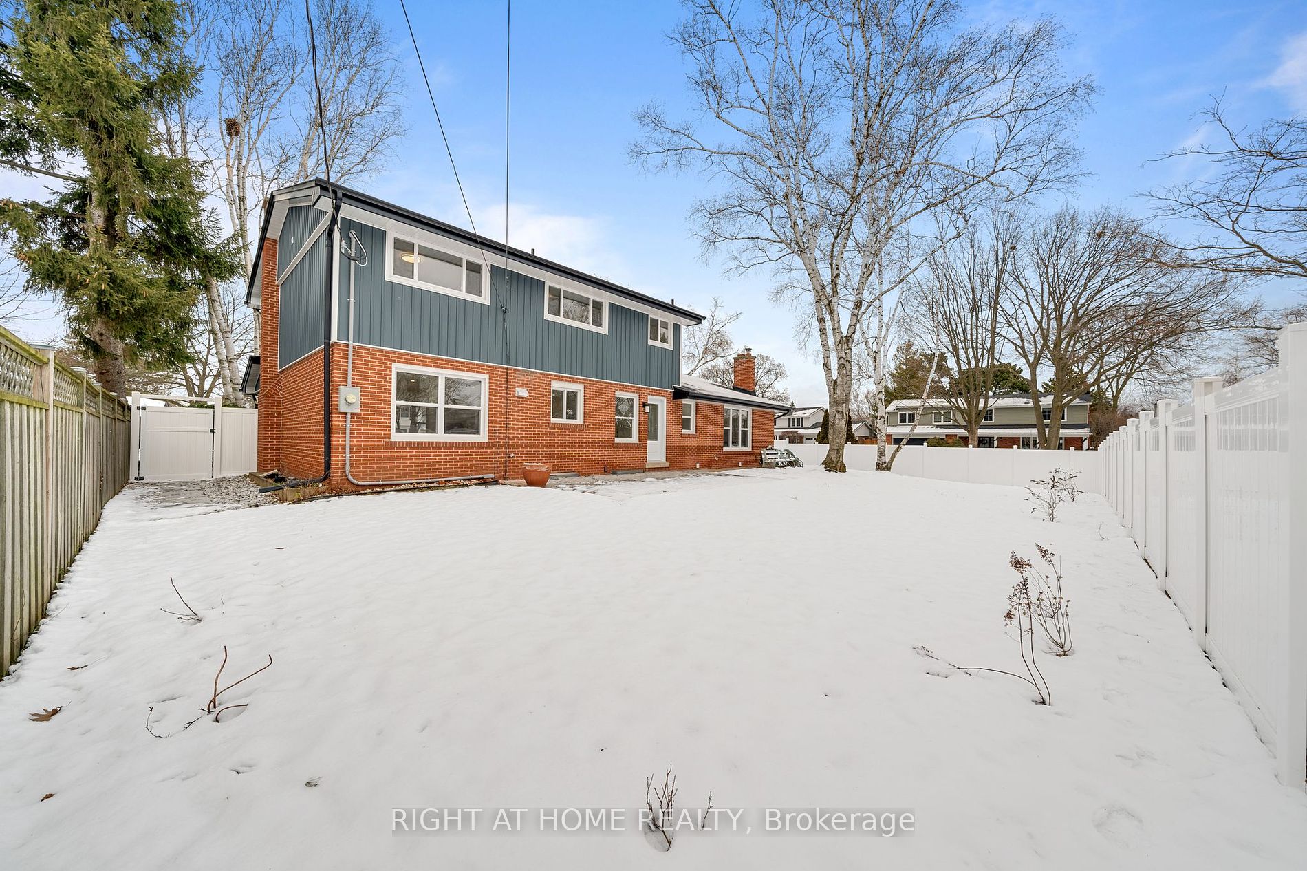 192 Waldoncroft Cres