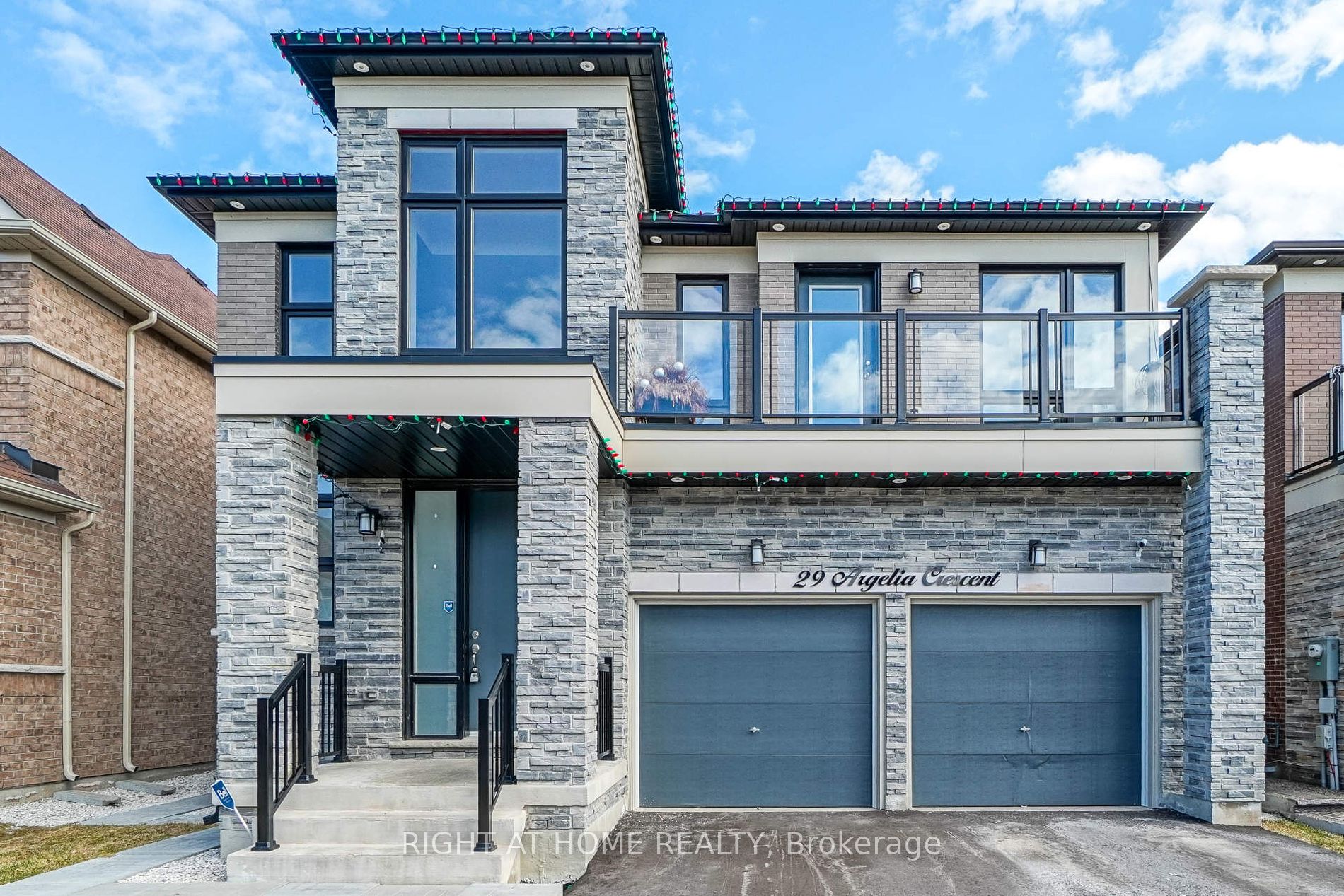 29 Argelia Cres