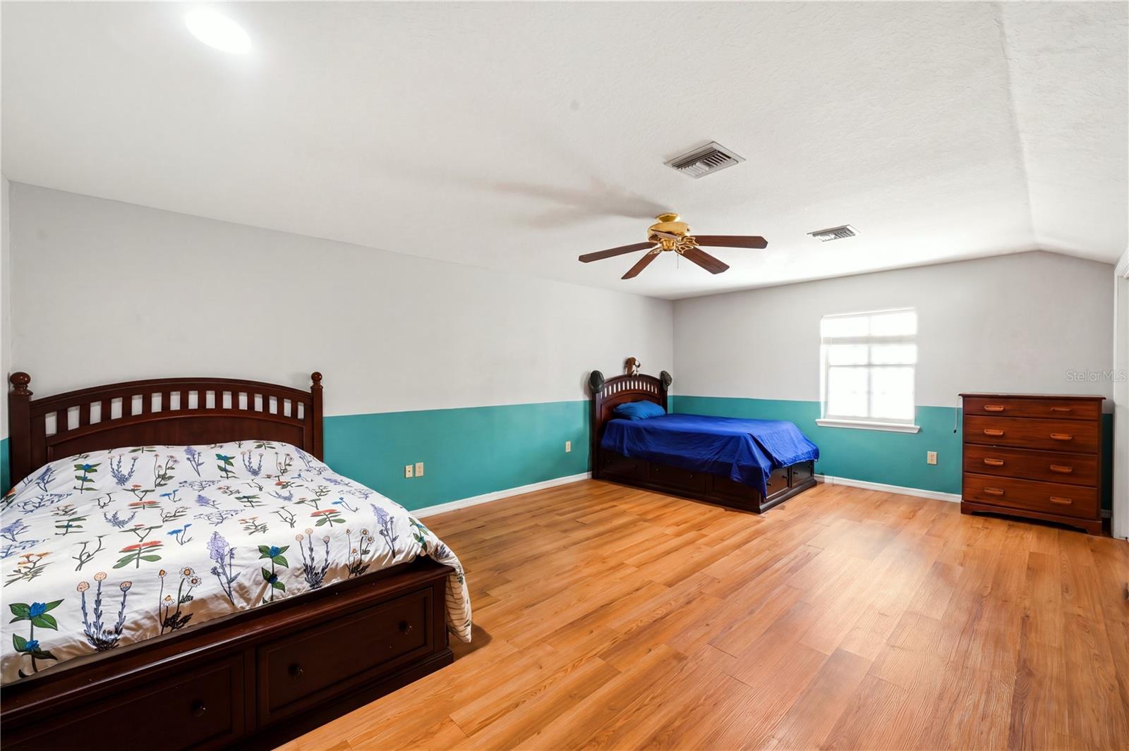 746 Country Lane