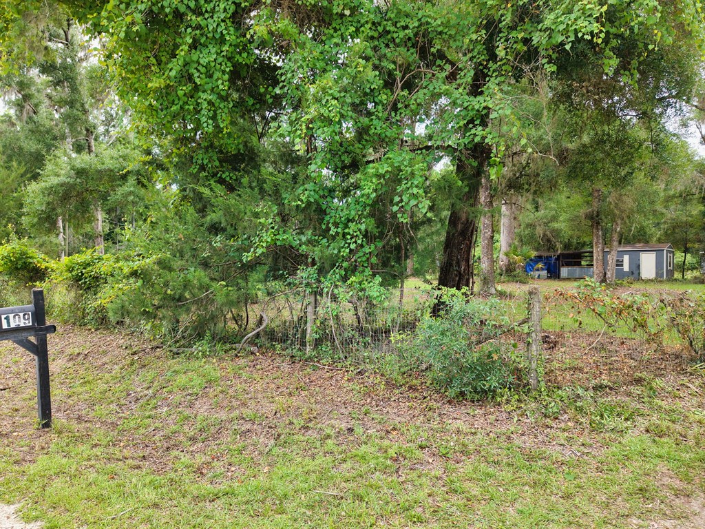 109 NE 194th Ave