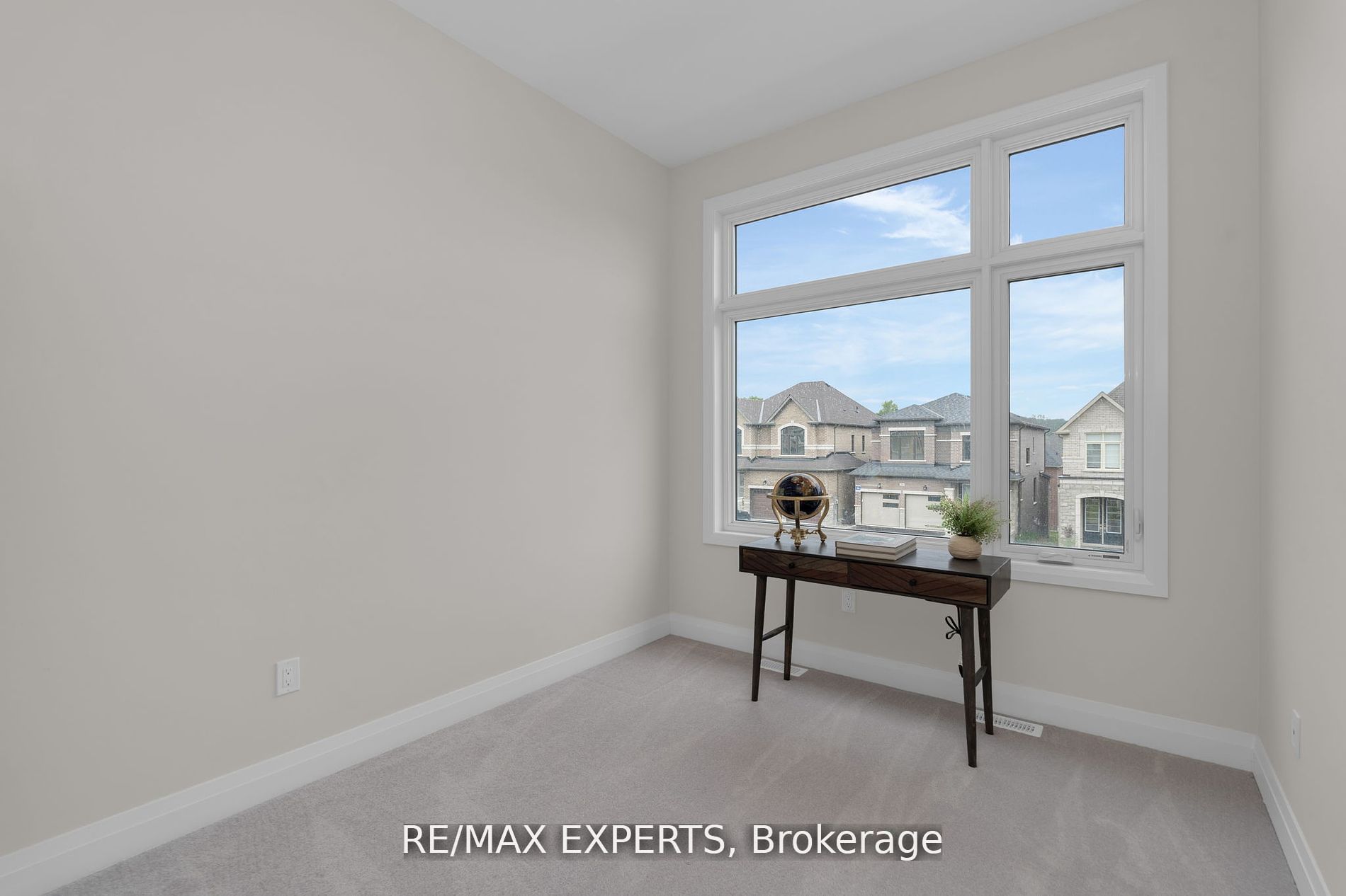 27 Sweet Cicely St