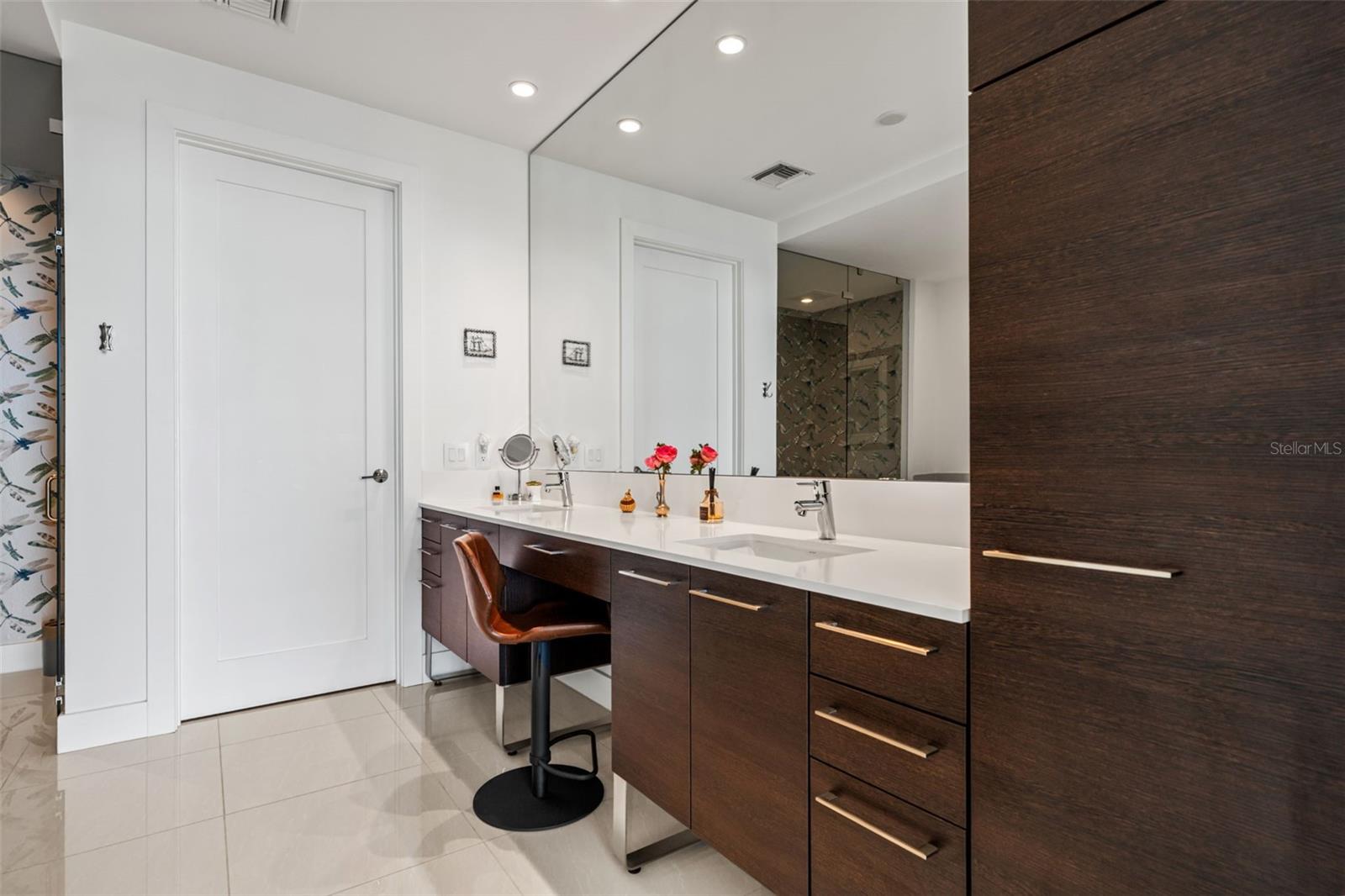 1155 N Gulfstream Avenue 802