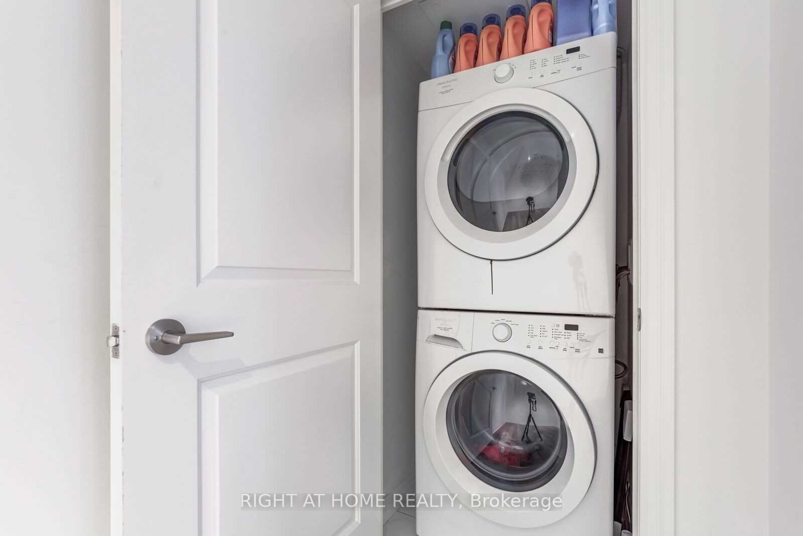 2015 E Sheppard Ave 3501