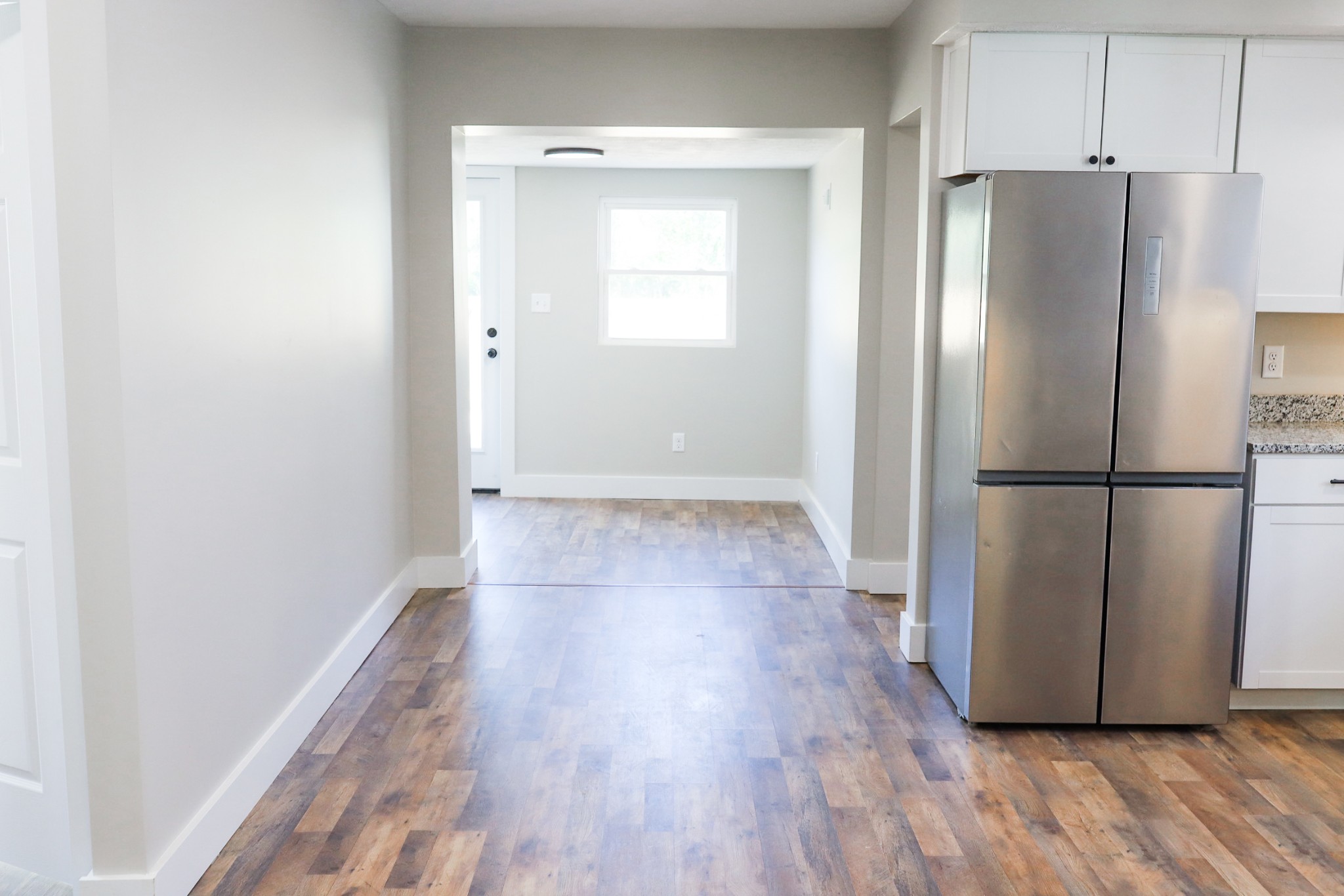 413 E Main St