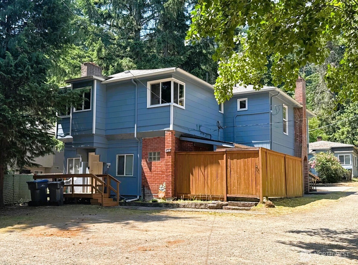 133 N Marion Street