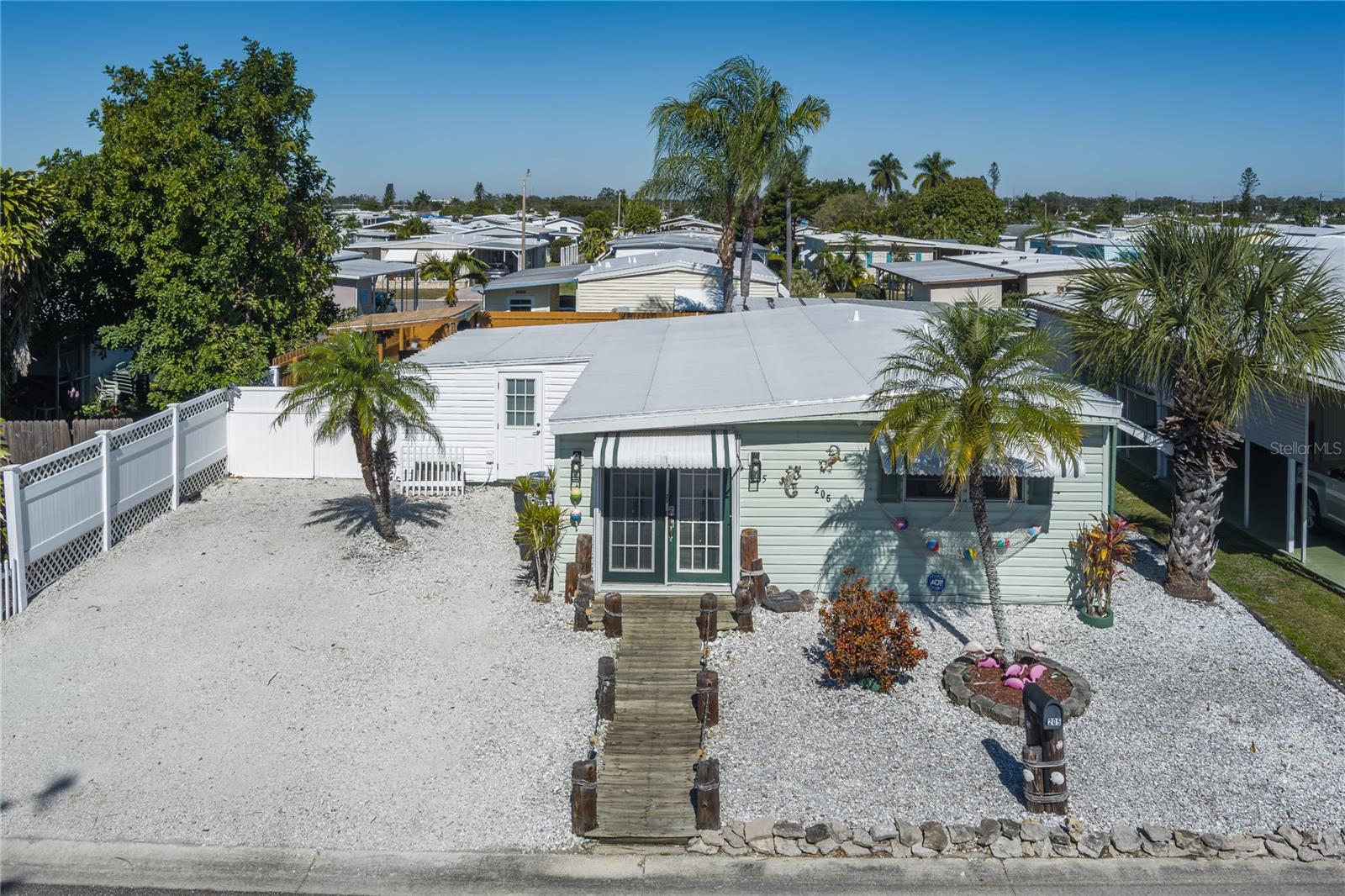 205 52nd Avenue Terrace E