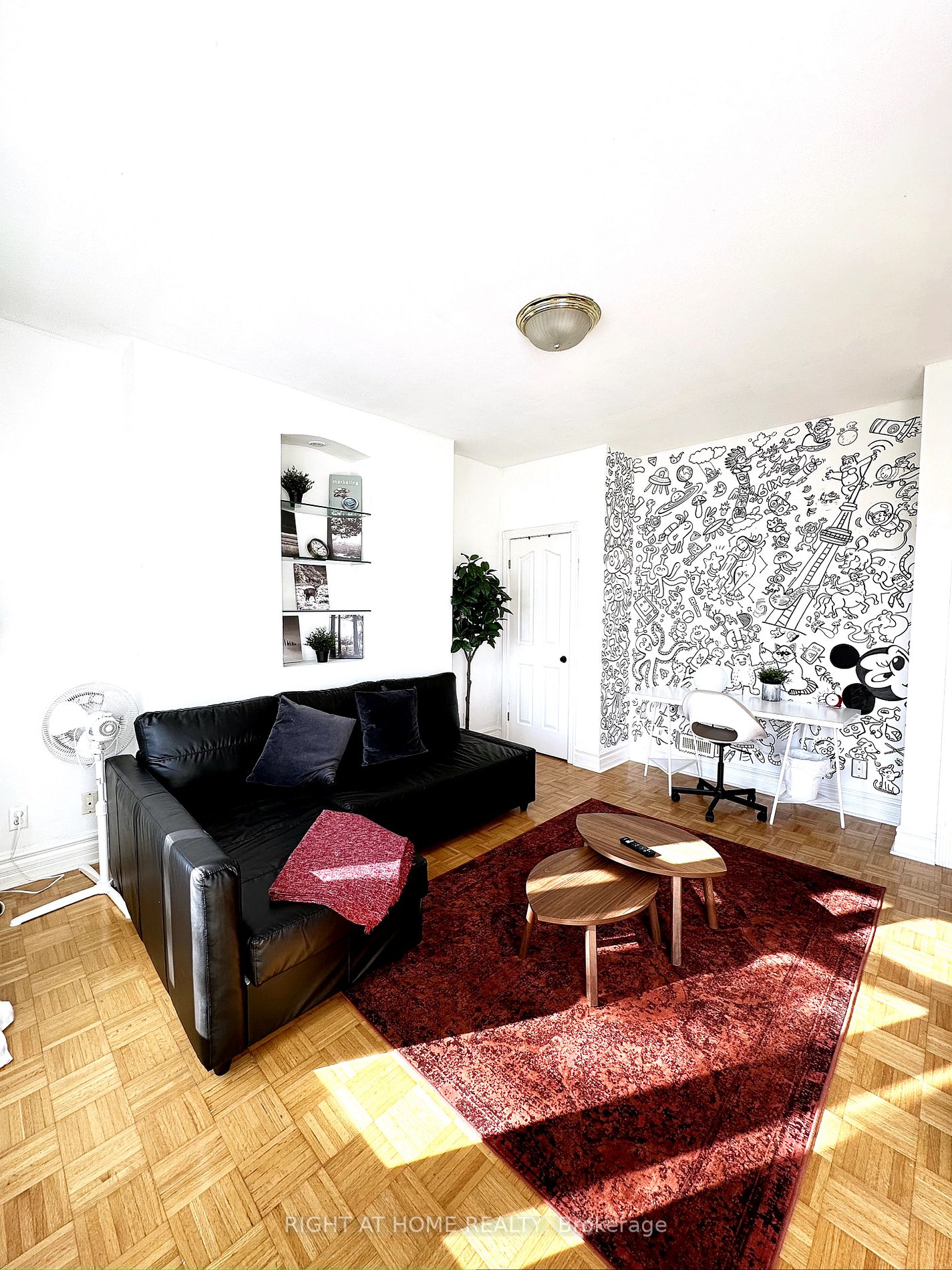 12 N Foxley St 2nd/3rd