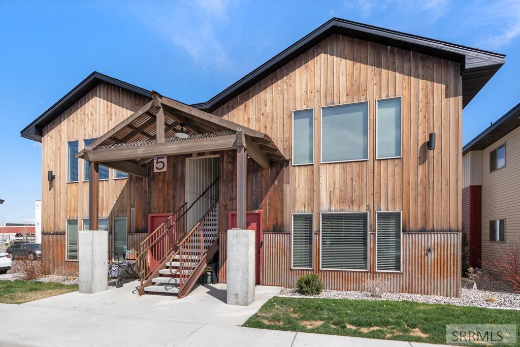 280 E Lorene Street5102 