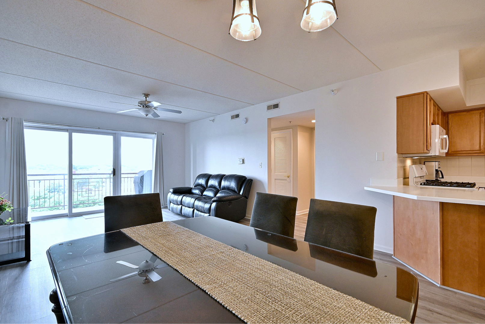 1 N Beacon Place 601
