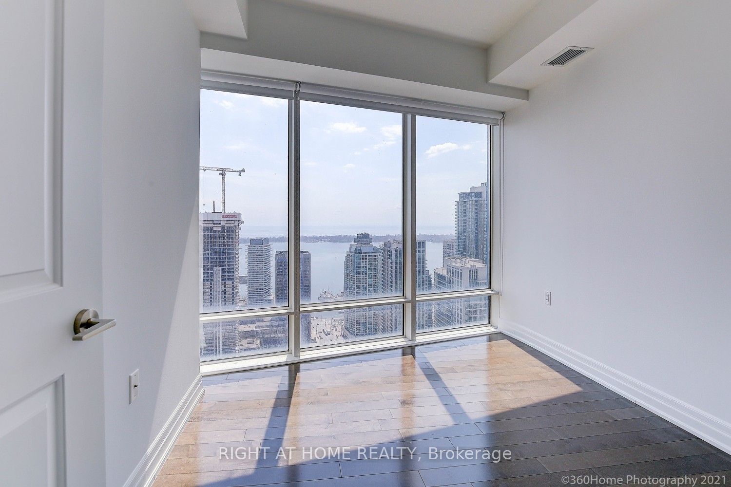 8 The Esplanade 4510