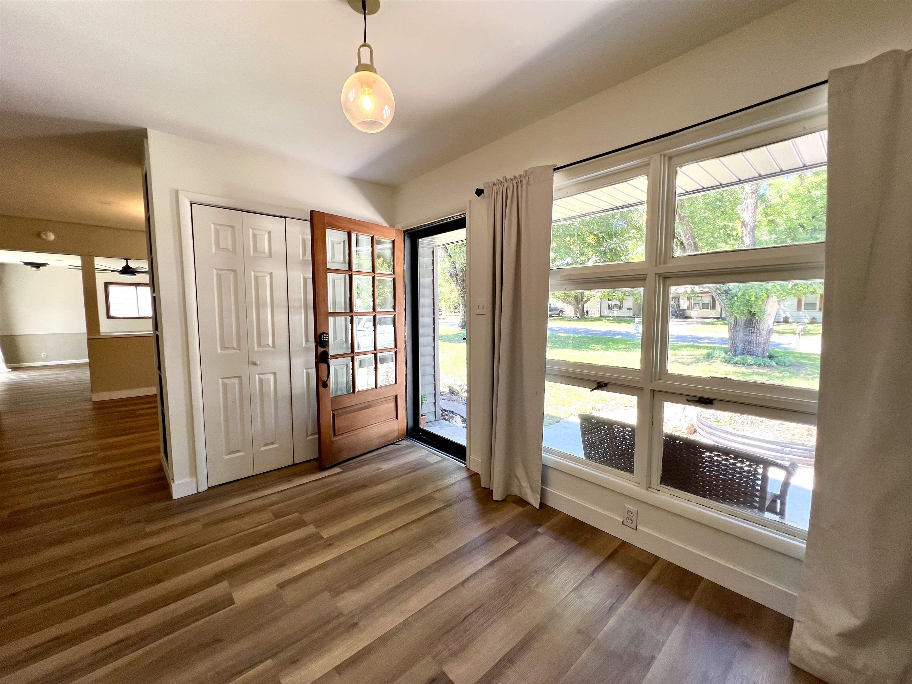 1124 N 7th