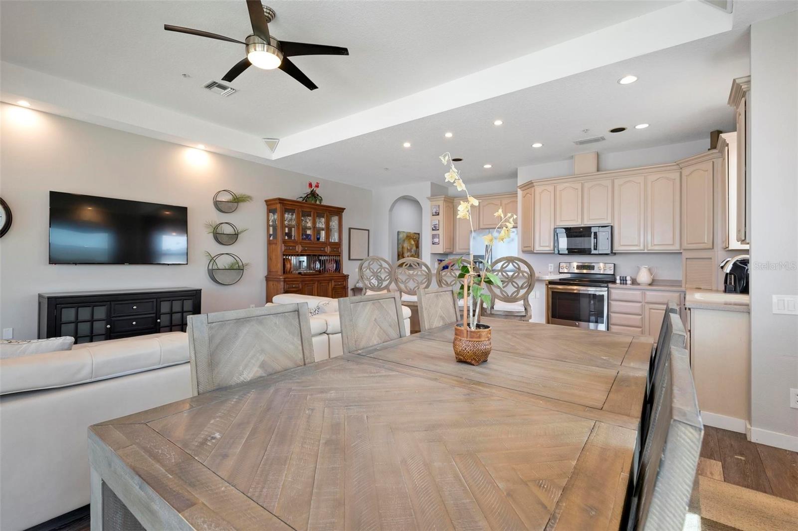 1900 Gulf Drive N 1