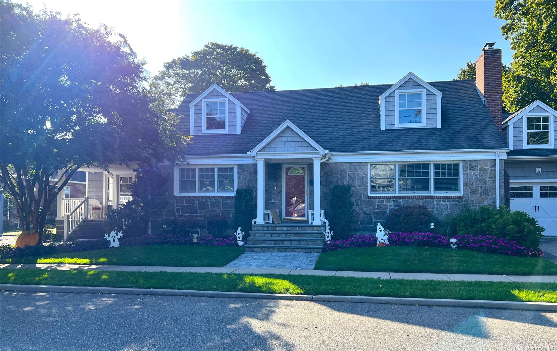 Residential for sale in New Hyde Park, New York, 3514061