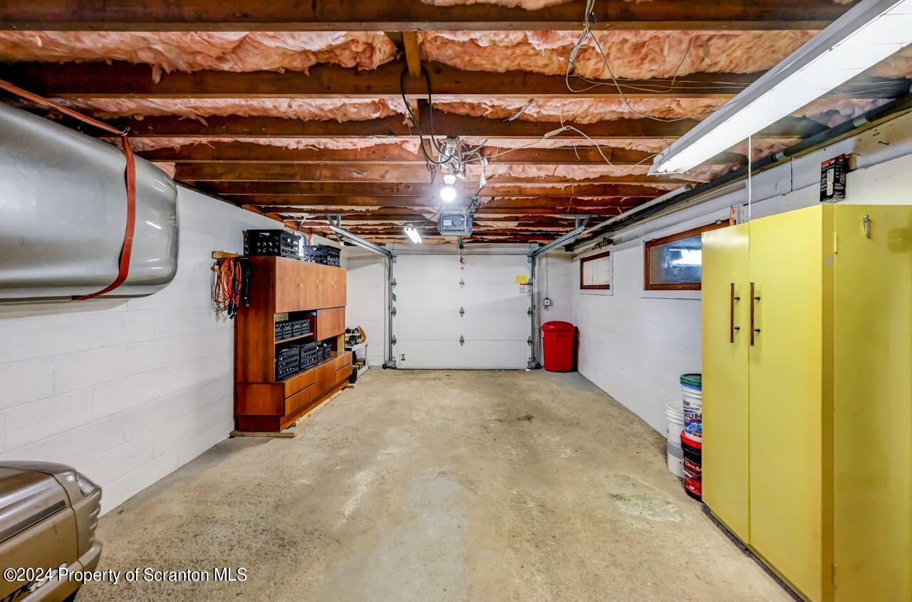 400 Montrose Avenue L113