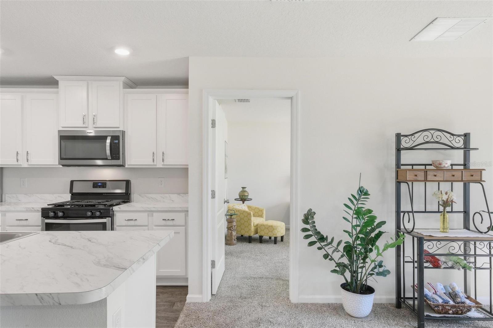 2 Pinnacle Place