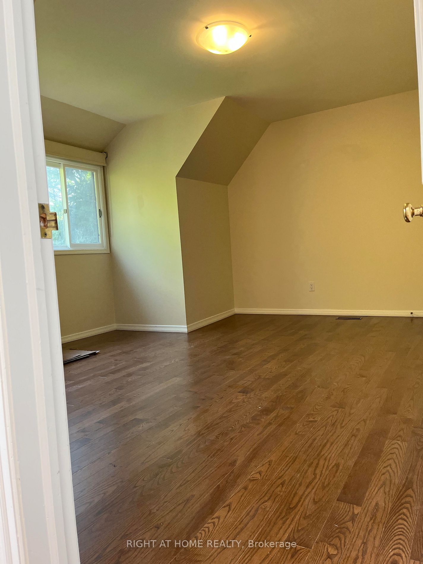 16 Fernside Crt