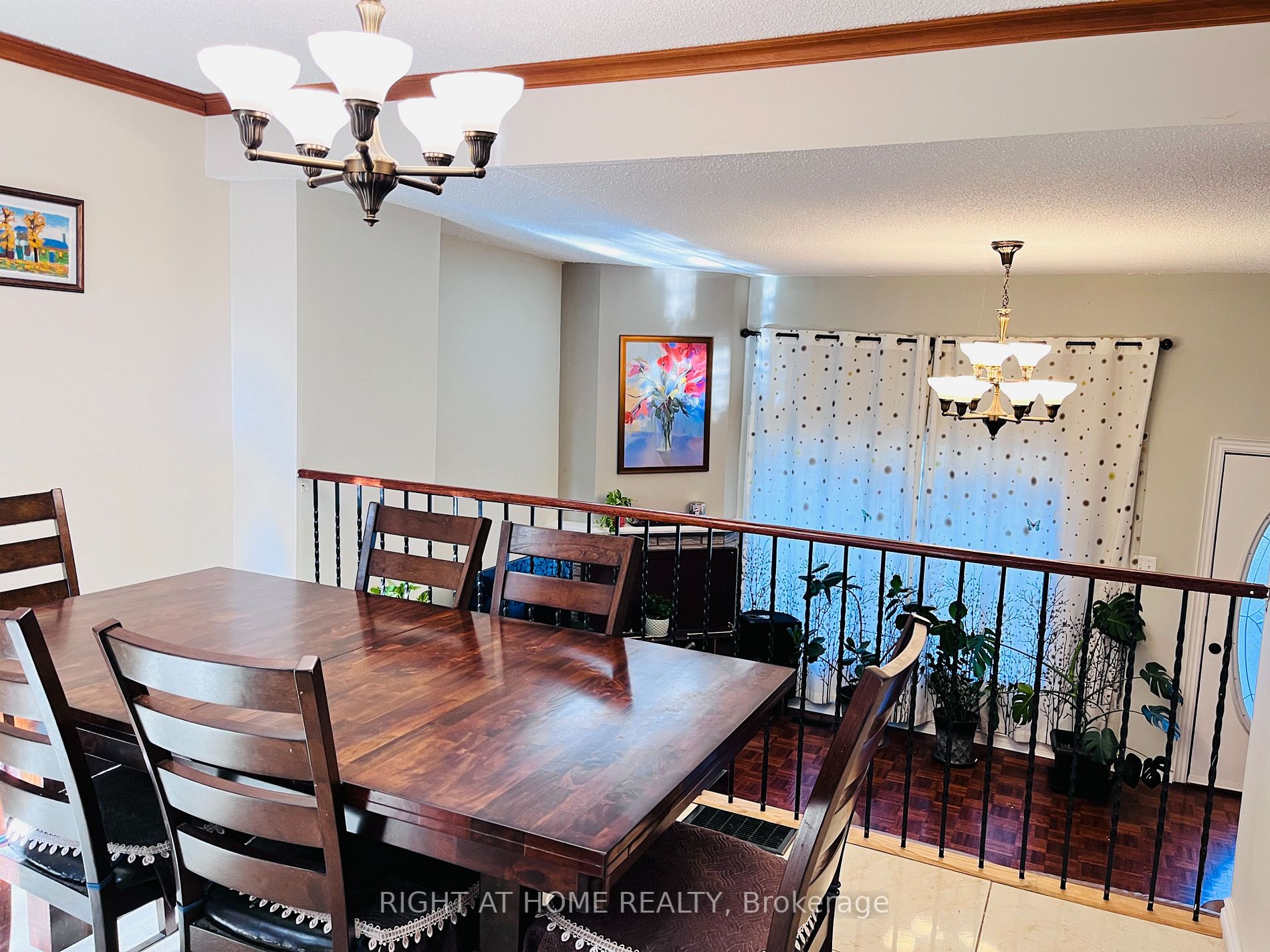 1051 Cedarglen Gate 15