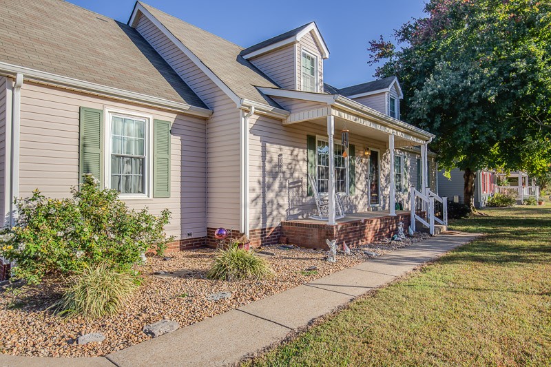 462 Deerfield Dr