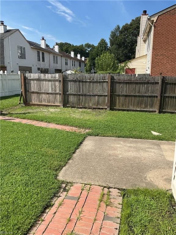 1813 Hearthside Court