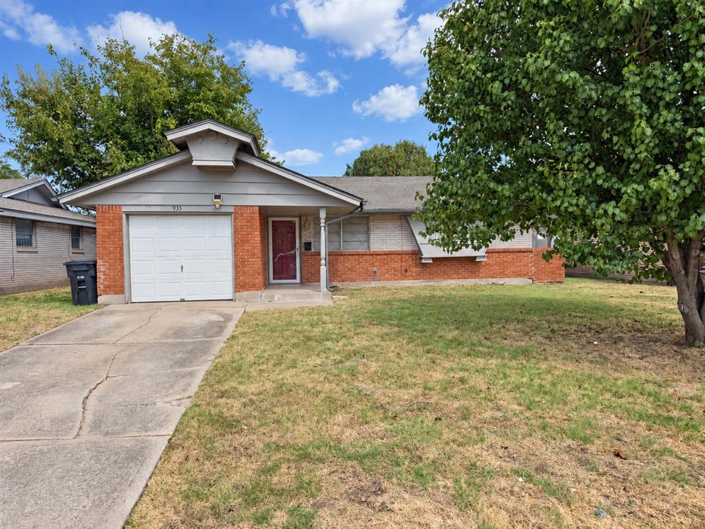 Charming 3-bedroom, 1-bath home offers approximately 876 square feet and is an excellent opportunity for a first-time buyer, downsizer, or investor. The practical floor plan provides comfortable living spaces with plenty of potential to renovate, personalize, add to a rental portfolio, or create future resale value. Conveniently located near shopping, dining, schools, and major highways, the property offers easy access to Moore and the Oklahoma City metro. Bring your ideas and take advantage of this promising opportunity.