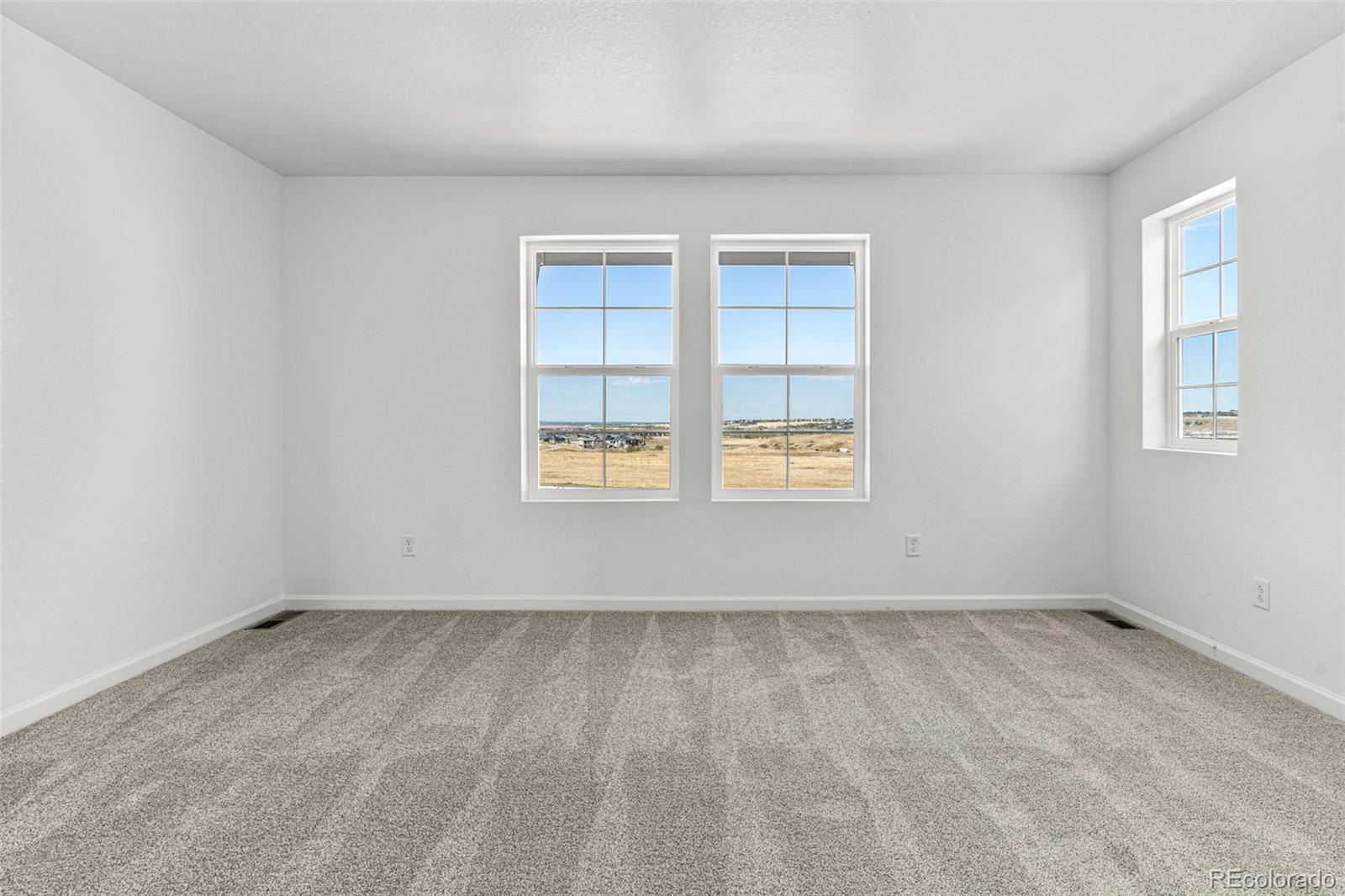 8942 Whiteclover Street