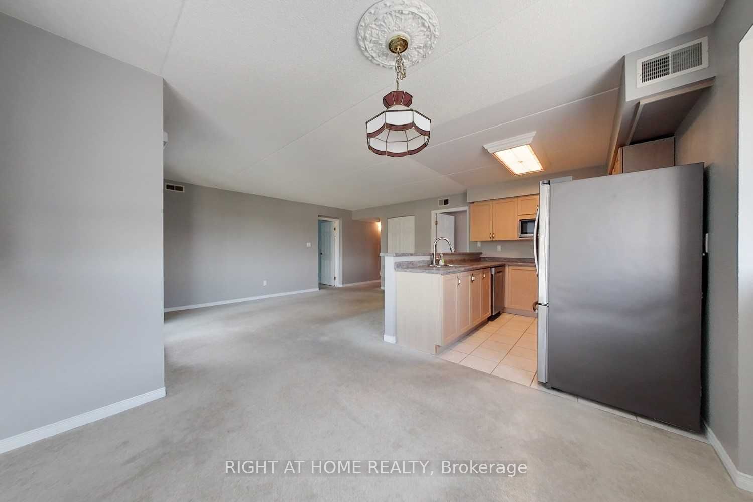 3499 Upper Middle Rd 302