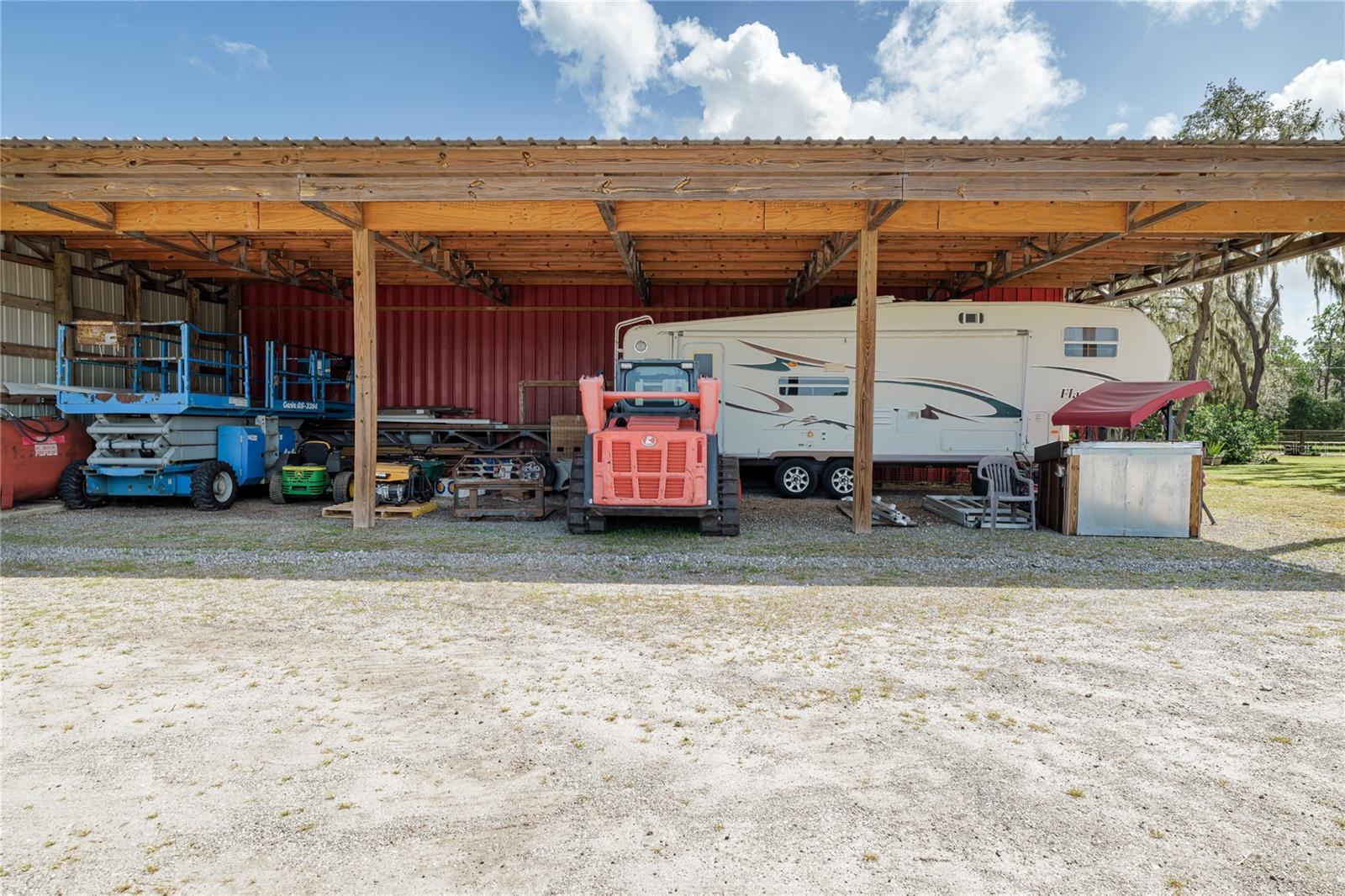 1126 & 1144 County Road 665