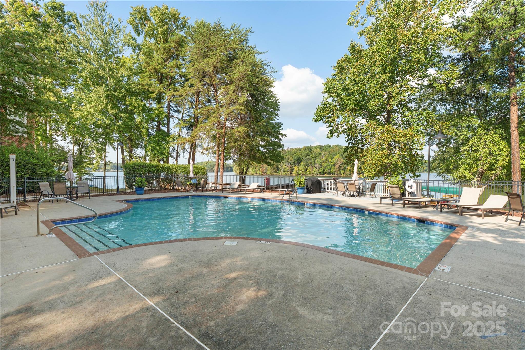 714 Northeast Drive 53