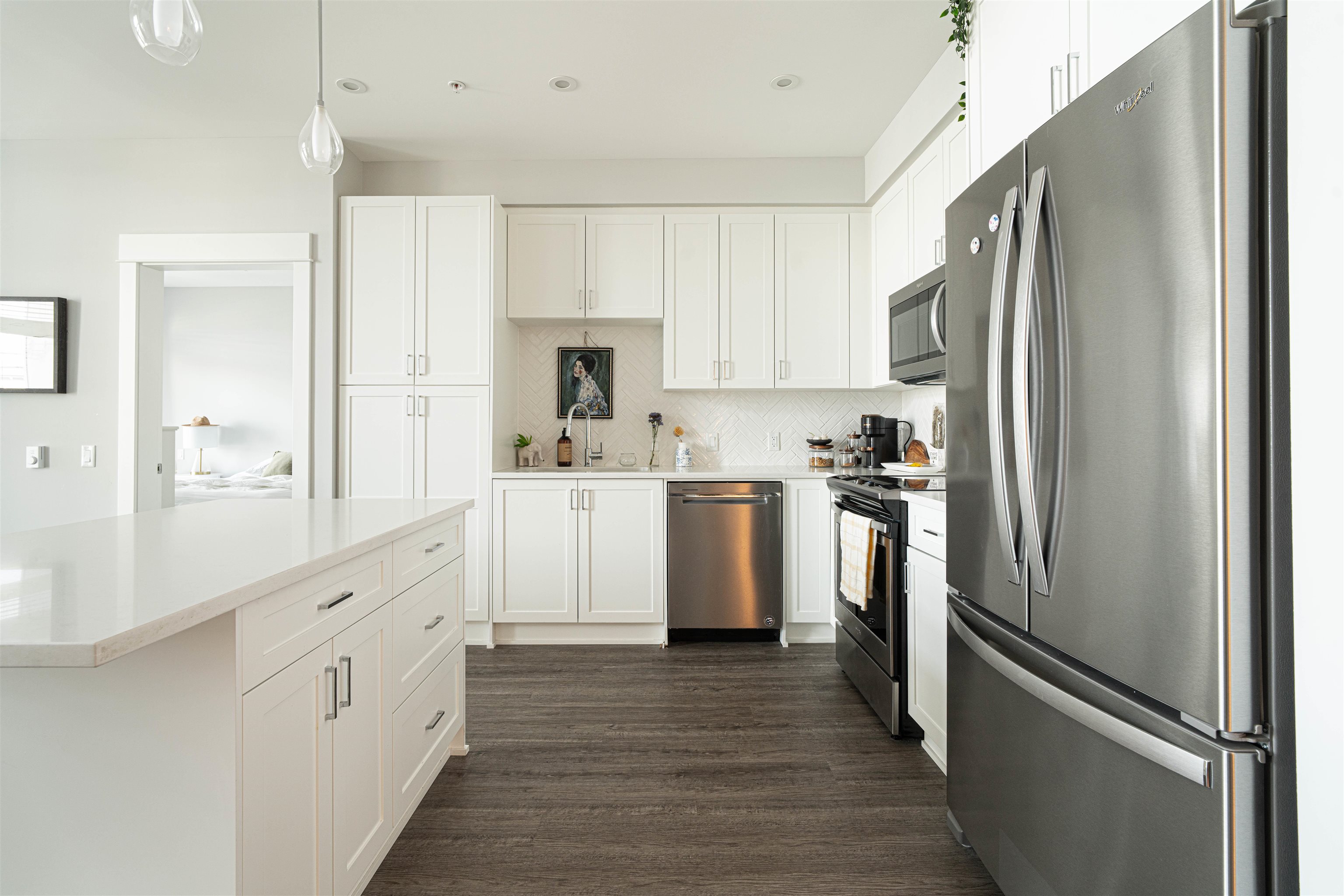 2180 Kelly Avenue 4615