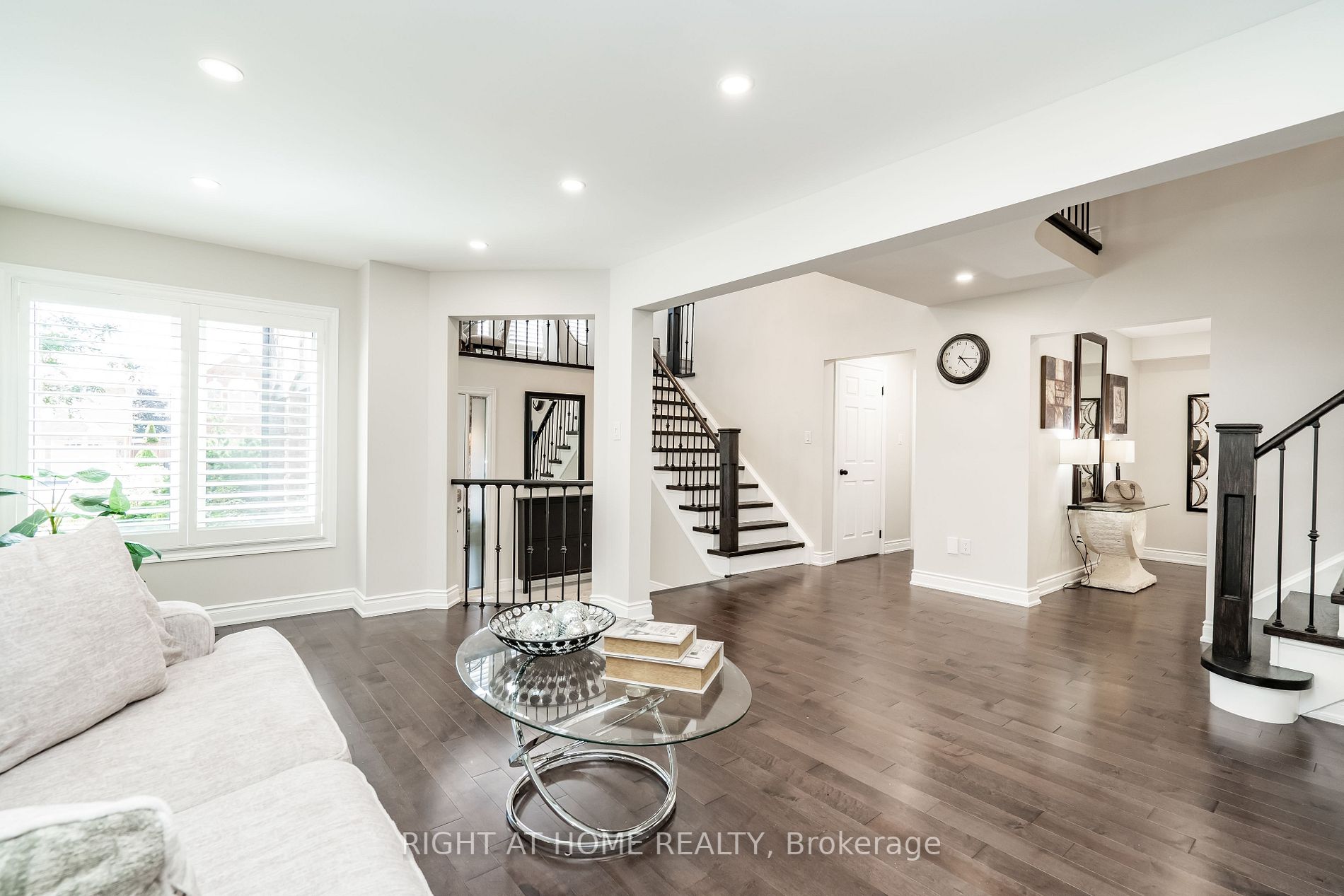 5389 Ruperts Gate Dr
