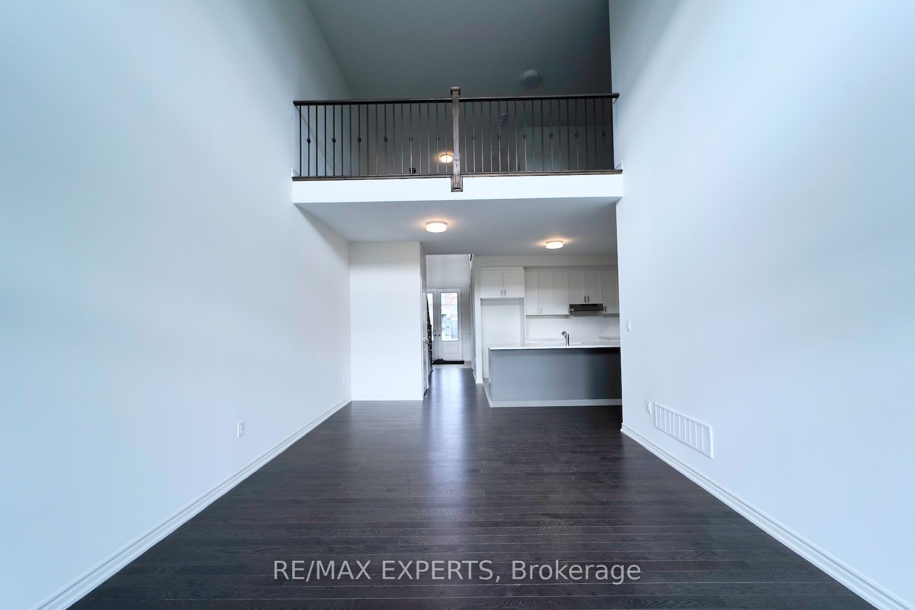 18 Mayapple St