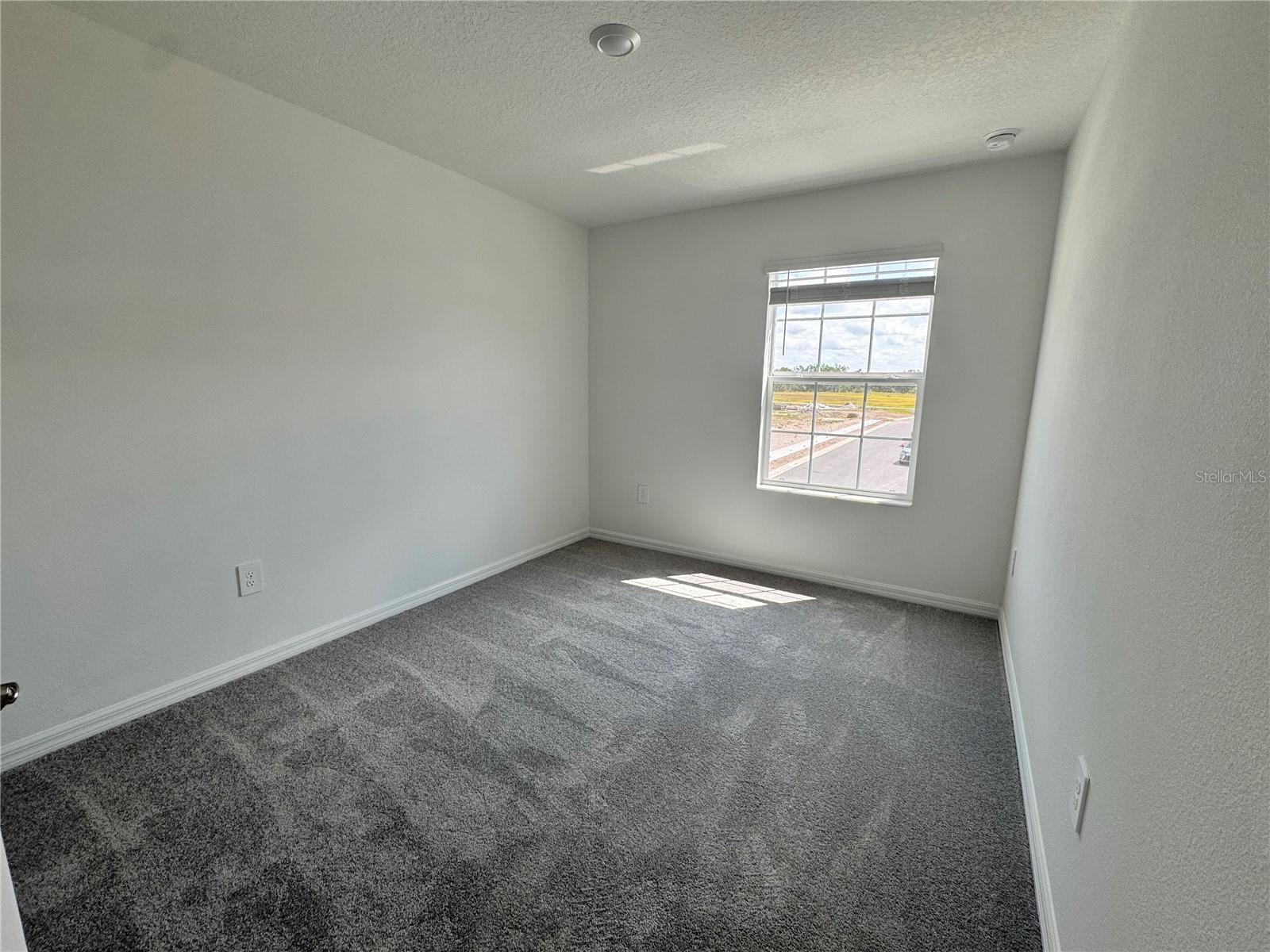 11127 E 65th Terrace