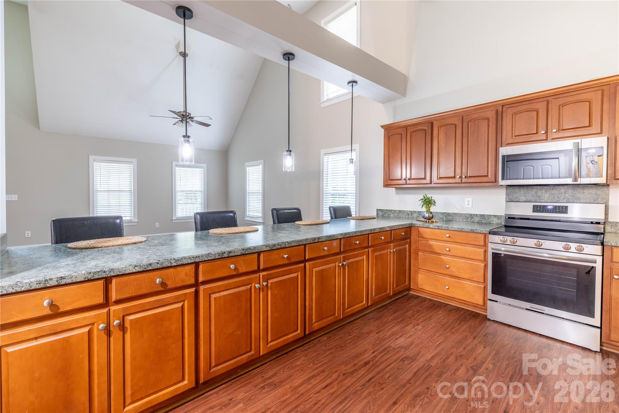 302 Skyland Court