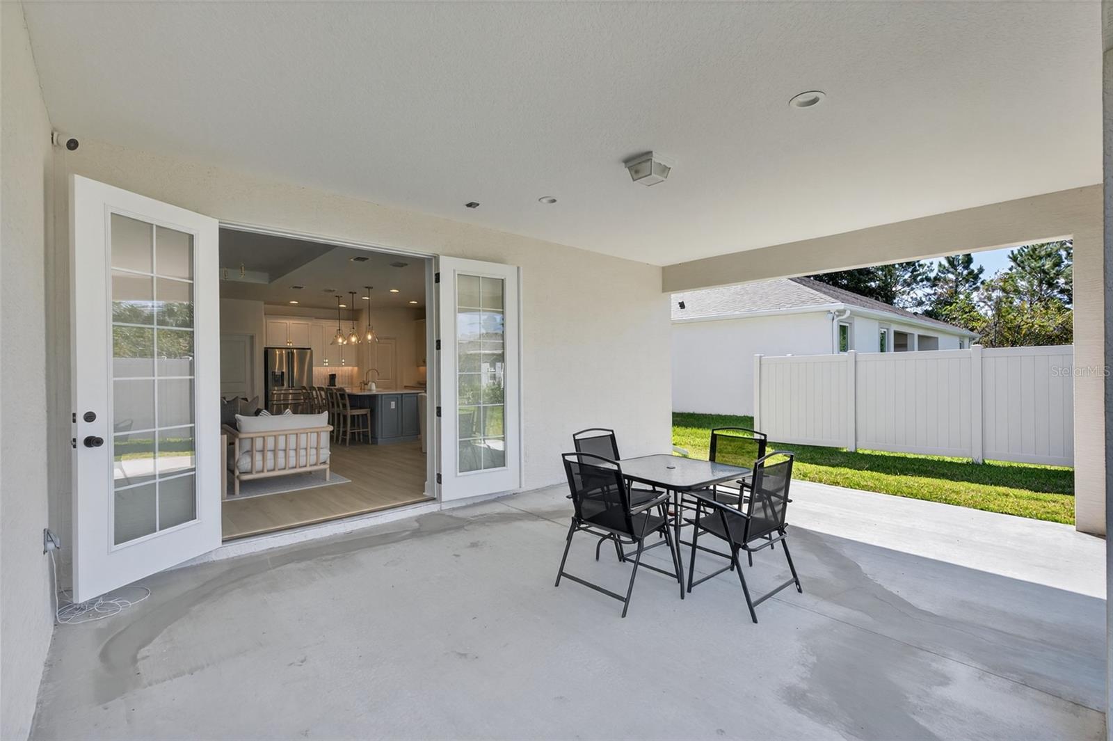 41 La Mancha Drive