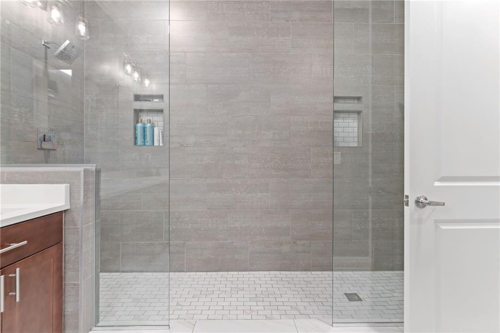 1101 Walnut Street 601