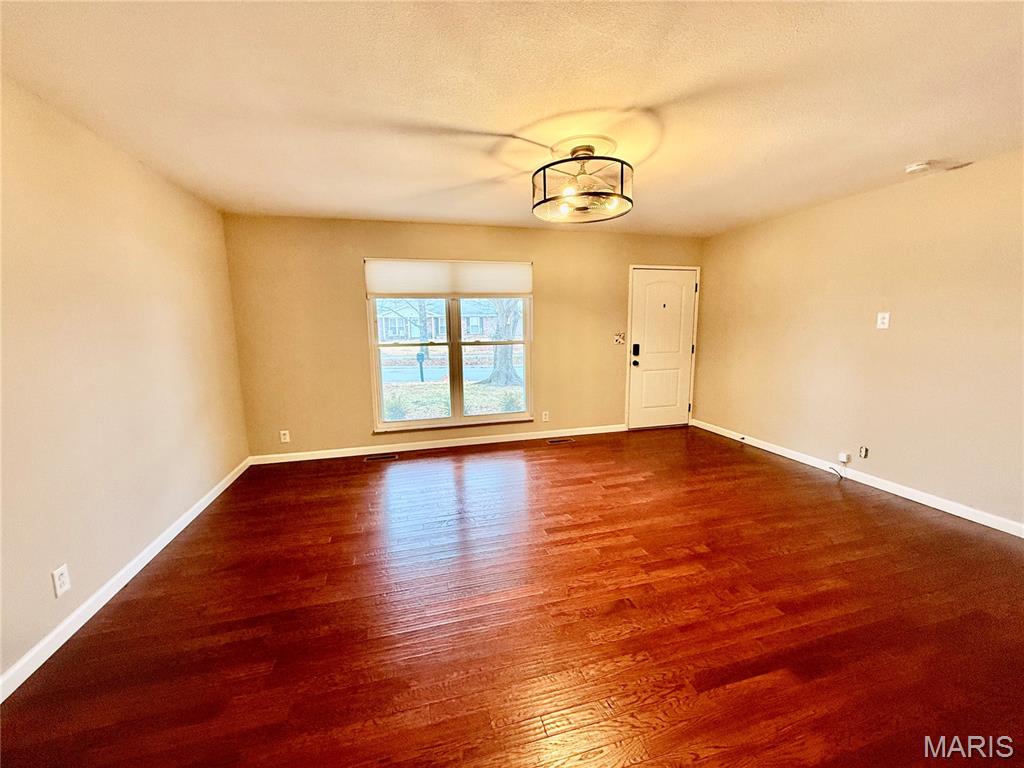 101 Meadowbrook Drive