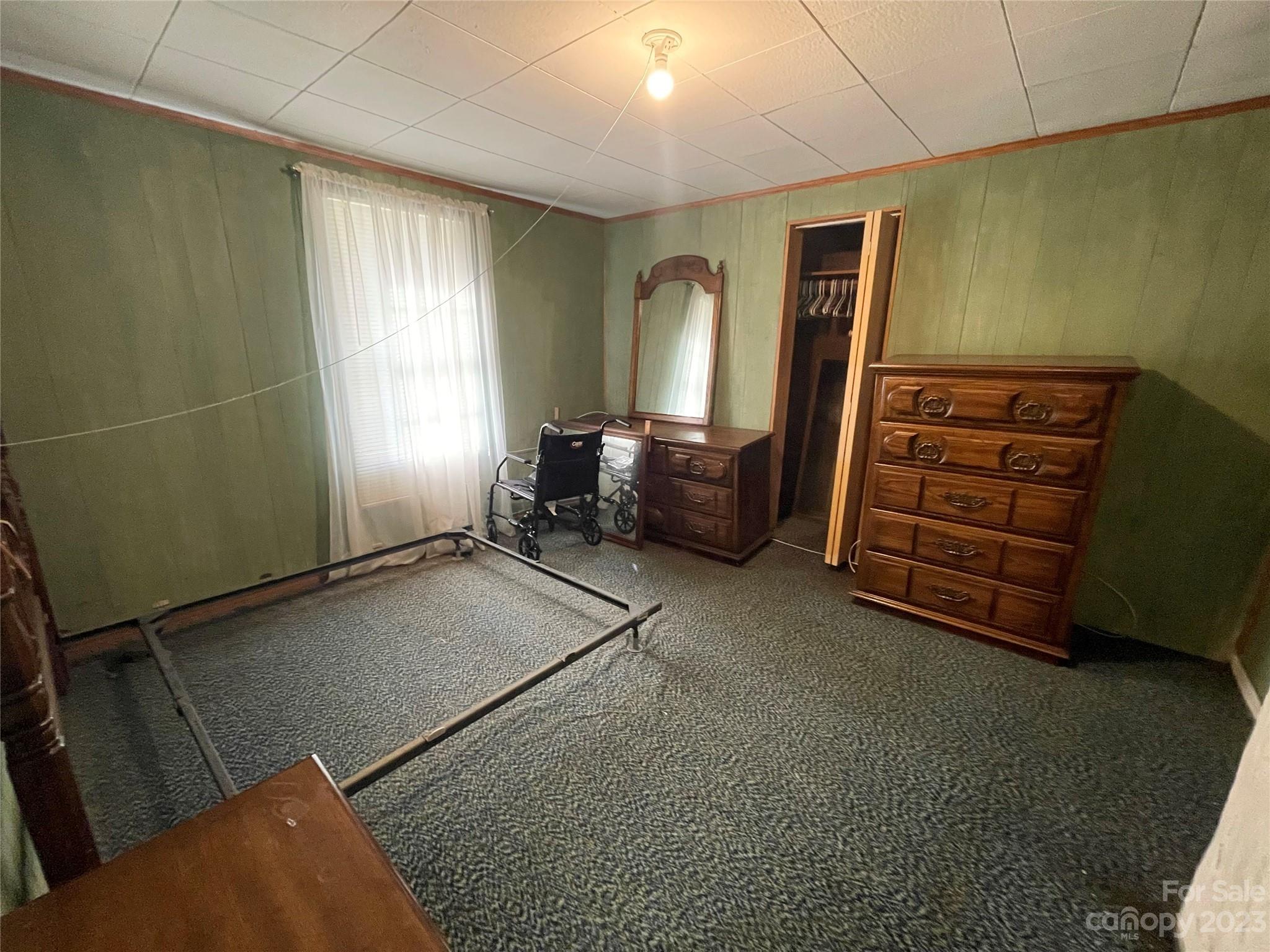 1495 Slope Terrace