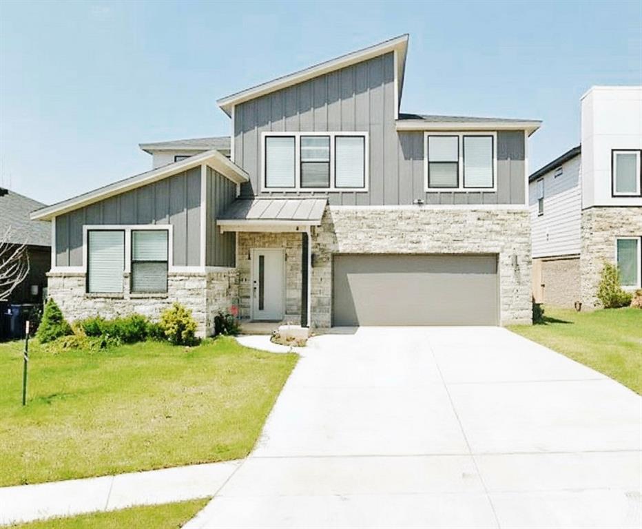 Open House Sept 13, 2025 from 2 to 4 P.M.
Welcome to this stunning home in Hampton Heights community of Edmond, OK! Featuring 3 spacious bedrooms and 2.5 bathrooms plus a study, this home is perfectly located within the highly sought-after Edmond School District. The open layout offers plenty of space to relax and entertain, with a generous second living area upstairs that’s ideal for a game room or media room. Conveniently situated just minutes from shopping, dining, and easy highway access, you’ll love both the comfort and convenience this home provides. Don’t miss the opportunity to make this beautiful property yours—schedule a showing today!