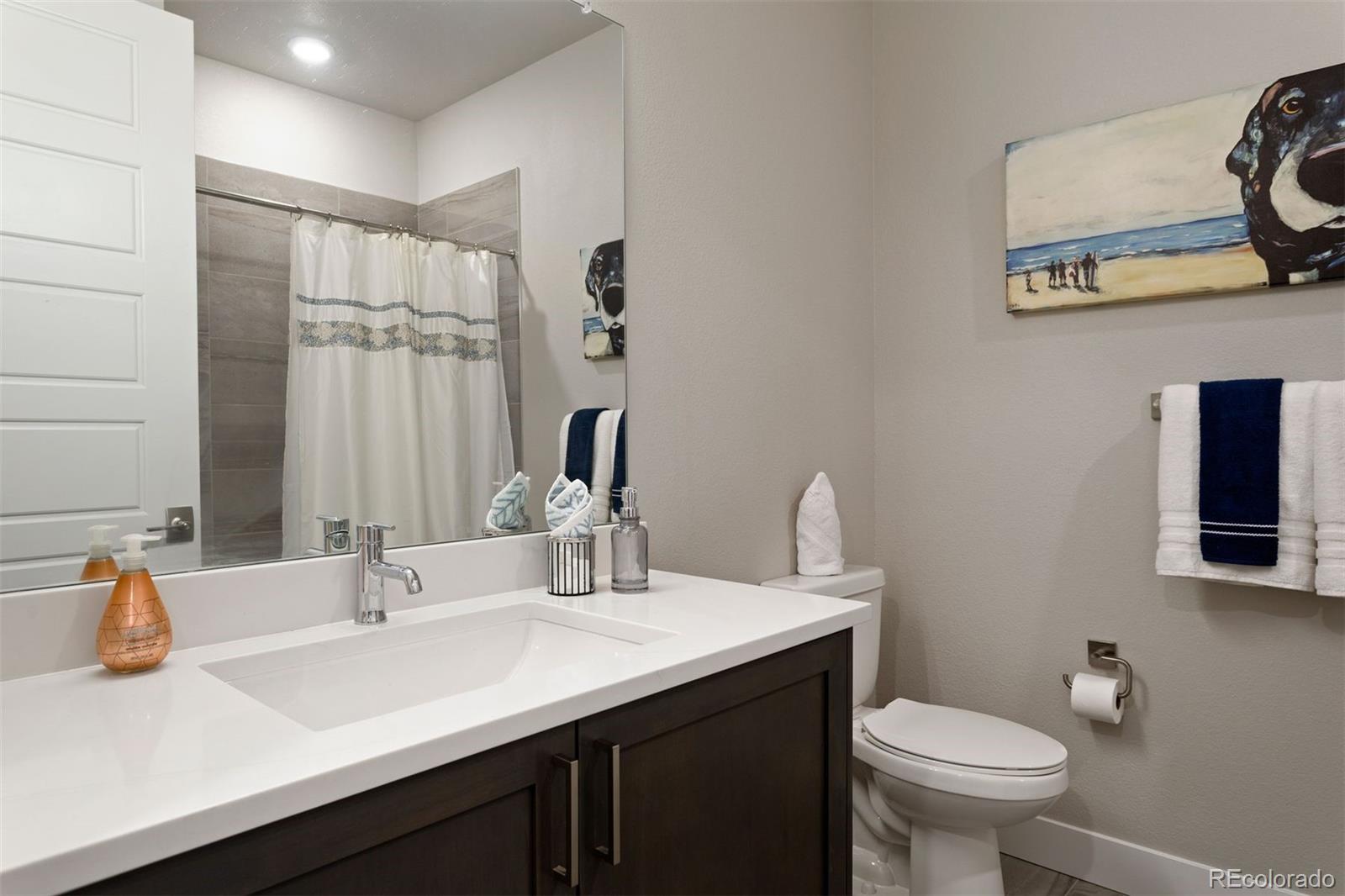 20 N Wilcox Street 621