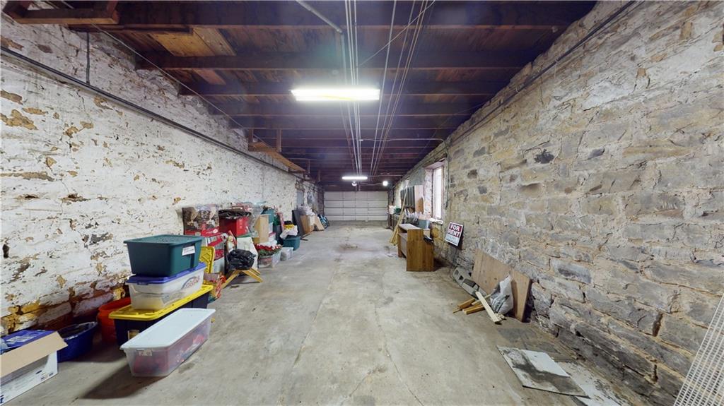 102-104 W 10th Street