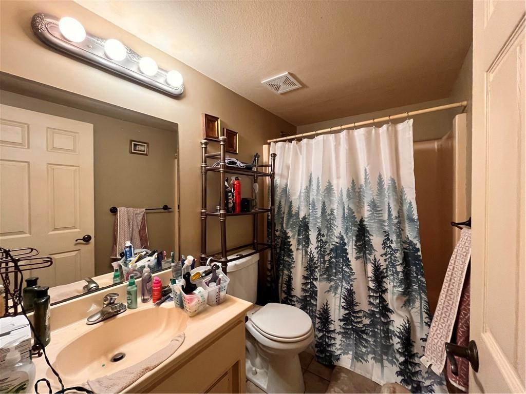 22 U Lake Shore Drive