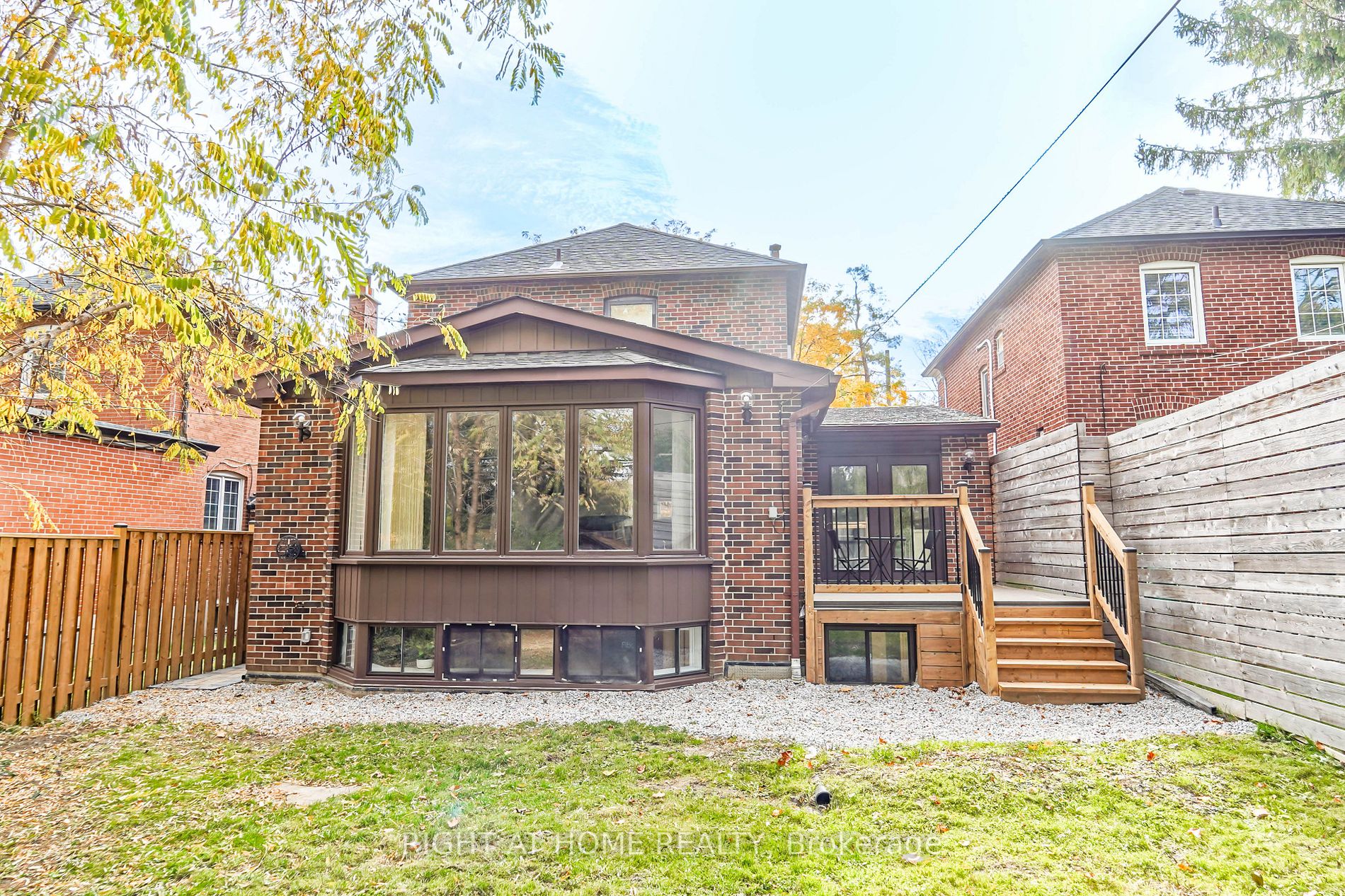 84 Glenvale Blvd