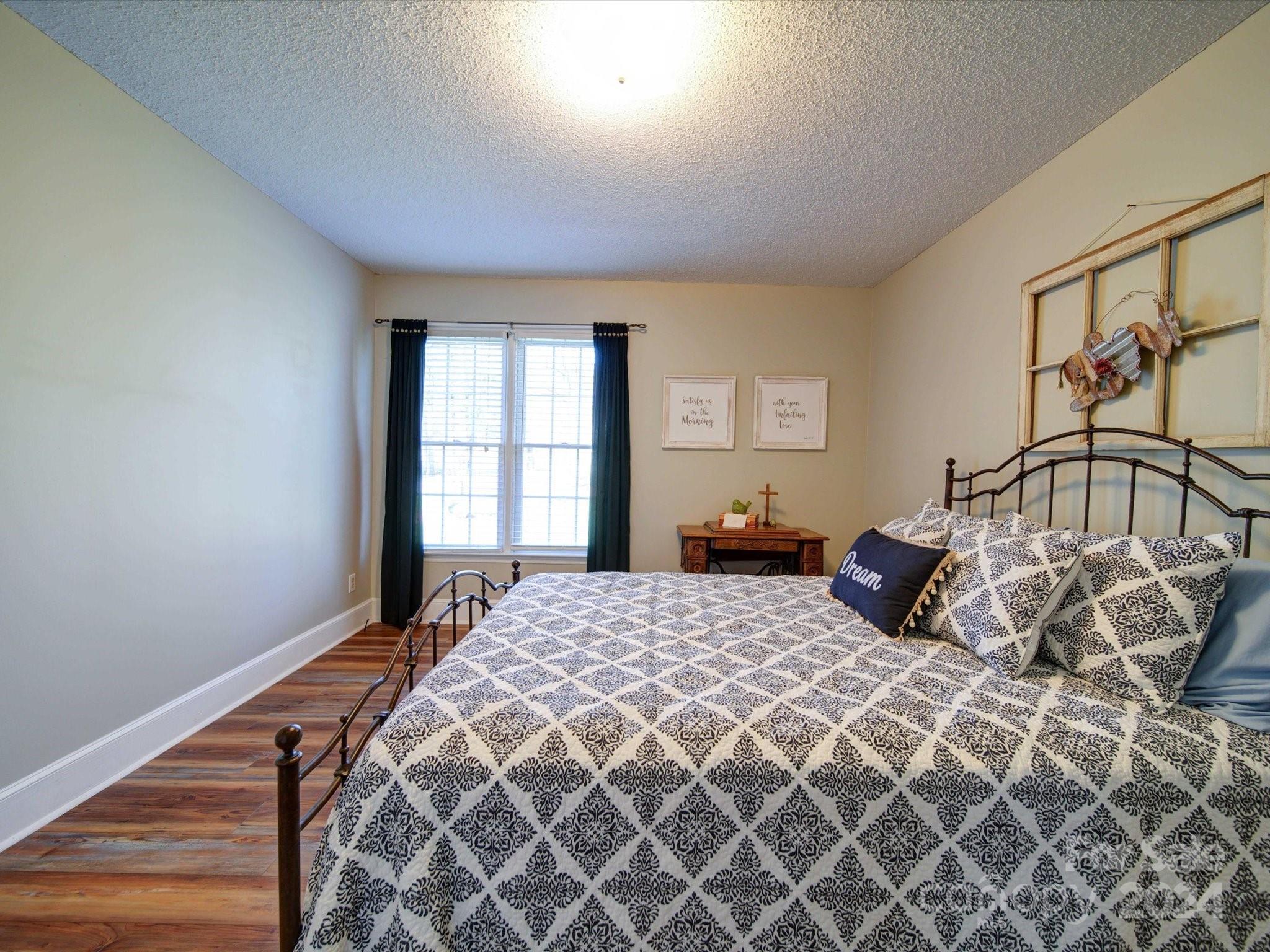 5044 Scaleybark Court 133